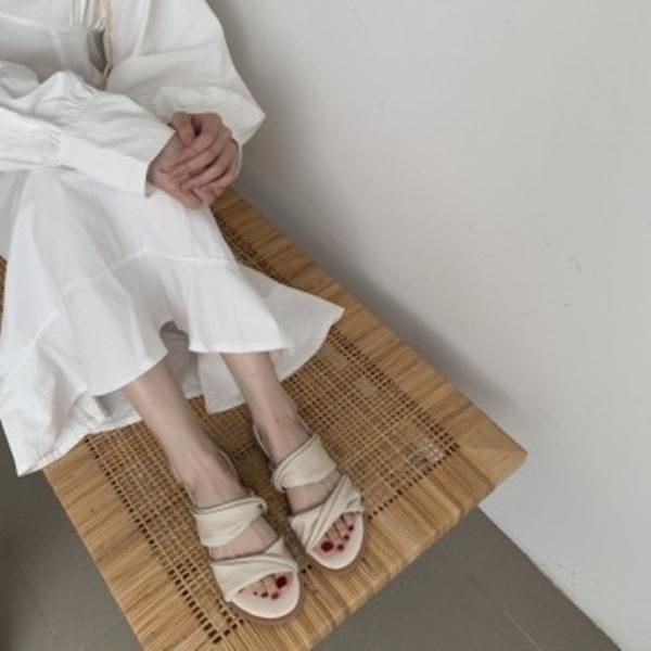 clear heels velvet shoes 2021 sandals suit female beige all-match suede new comfort black fashion flat girls summer casual back
clear heels velvet shoes 2021 sandals suit female beige all-match suede new comfort black fashion flat girls summer casual back