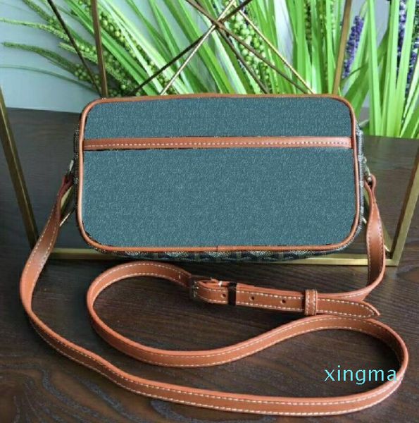 2021 fashion mens women wallets real leather passport holder clip bags luxury designer fish skin long purse
2021 fashion mens women wallets real leather passport holder clip bags luxury designer fish skin long purse