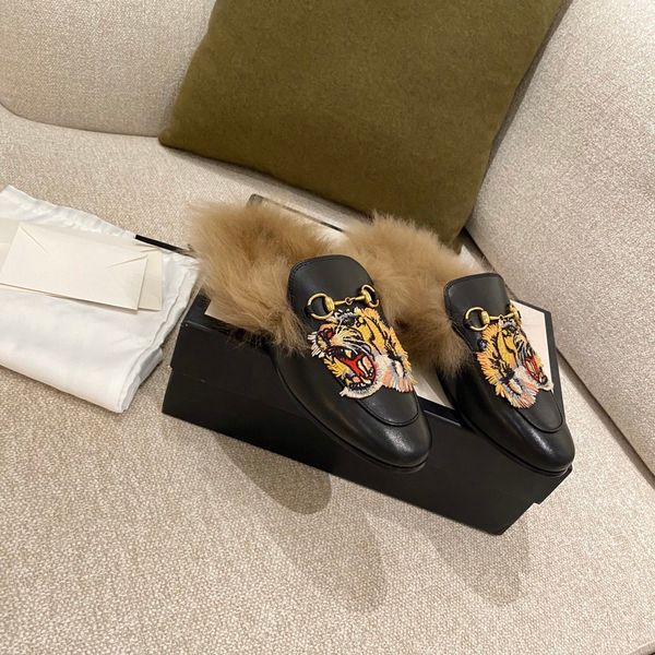 fashion classic women's shoes designer comfortable luxury leather outsole brand wool slippers, Red;white
fashion classic women's shoes designer comfortable luxury leather outsole brand wool slippers, Red;white