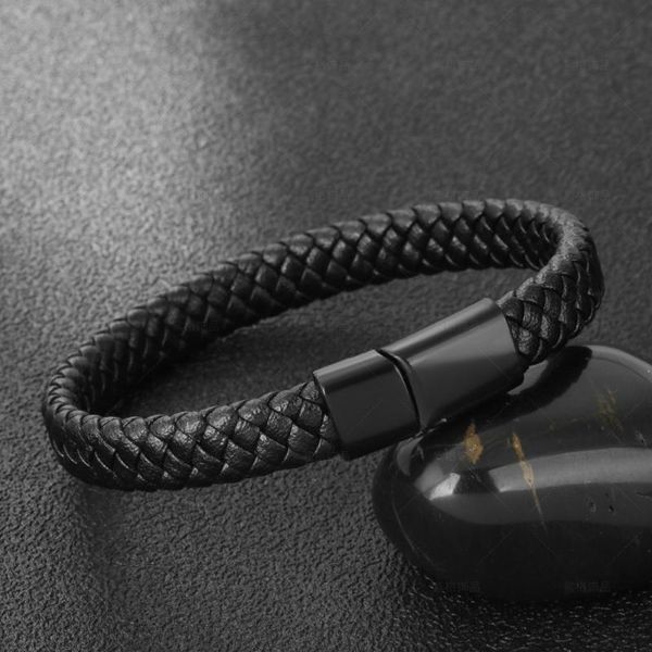 charm bracelets european and american retro personality high sense hand woven pu leather alloy rope bracelet for men, Golden;silver
charm bracelets european and american retro personality high sense hand woven pu leather alloy rope bracelet for men, Golden;silver