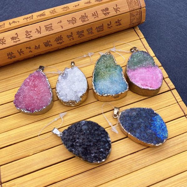 charms natural stone crystal pendant multi-color irregular shape color matching electroplating edging diy fashion jewelry decoration, Bronze;silver
charms natural stone crystal pendant multi-color irregular shape color matching electroplating edging diy fashion jewelry decoration, Bronze;silver