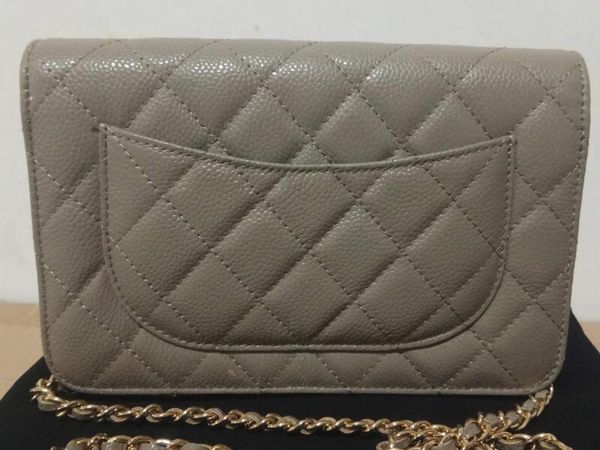 5a a33814 cavier quilted classic flap wallet on chain for women gold and silver hardware with dust bag+box dhl ing, Red;black
5a a33814 cavier quilted classic flap wallet on chain for women gold and silver hardware with dust bag+box dhl ing, Red;black