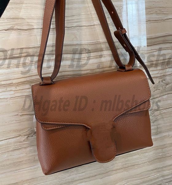 designer luxury women the tote bag fashion versatile handbags shoulder crossbody bags purse telfars totes large capacity saddle wallets 5a q
designer luxury women the tote bag fashion versatile handbags shoulder crossbody bags purse telfars totes large capacity saddle wallets 5a q
