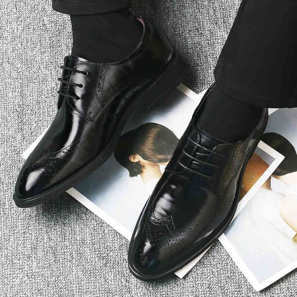 bullock carved leather shoes men's korean version pointed busins drs black casual british lace up wedding
bullock carved leather shoes men's korean version pointed busins drs black casual british lace up wedding