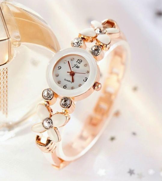 wristwatches 2021 s rose gold pearl bracelet watches women ladies fashion crystal dress quartz wristwatch masculino, Slivery;brown
wristwatches 2021 s rose gold pearl bracelet watches women ladies fashion crystal dress quartz wristwatch masculino, Slivery;brown