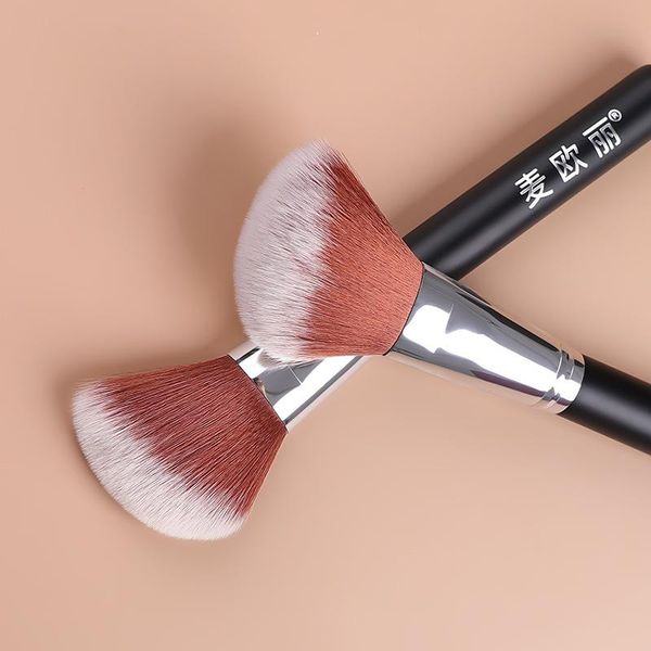 makeup brushes 2021 easy to carry cosmetic powder eye shadow foundation blush blending round oblique repairing brush
makeup brushes 2021 easy to carry cosmetic powder eye shadow foundation blush blending round oblique repairing brush