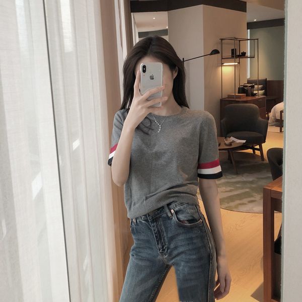 2021 new cuff red white blue ribbon color matching stripe thin tb round neck short sleeve t-shirt women
2021 new cuff red white blue ribbon color matching stripe thin tb round neck short sleeve t-shirt women