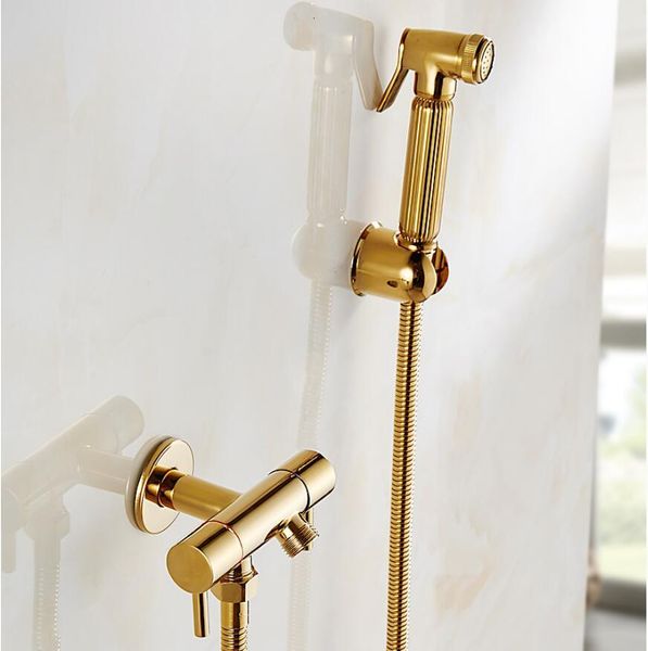 2021 new toilet sprayer kit brass gold bathroom bidet faucet set with 1.5m plumbing hose and abs holder dlt2
2021 new toilet sprayer kit brass gold bathroom bidet faucet set with 1.5m plumbing hose and abs holder dlt2