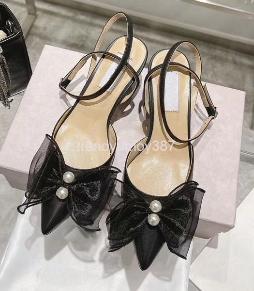 dress shoes high heels women's fashion elegant beaded bow sandals thin heel pointed shoes back empty banquet, Black
dress shoes high heels women's fashion elegant beaded bow sandals thin heel pointed shoes back empty banquet, Black