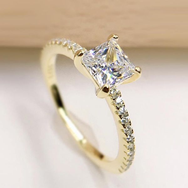 cluster rings created moissanite square white/ gold plated ring flower cut 925 sterling silver for women engagement anniversary gift, Golden;silver
cluster rings created moissanite square white/ gold plated ring flower cut 925 sterling silver for women engagement anniversary gift, Golden;silver