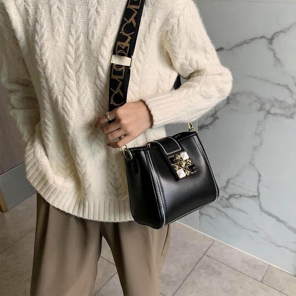 women and crossbody large bag solid purses strap women trending shoulder bucket bags bag capacity color handbag satchel wide ijoub, Red;black
women and crossbody large bag solid purses strap women trending shoulder bucket bags bag capacity color handbag satchel wide ijoub, Red;black