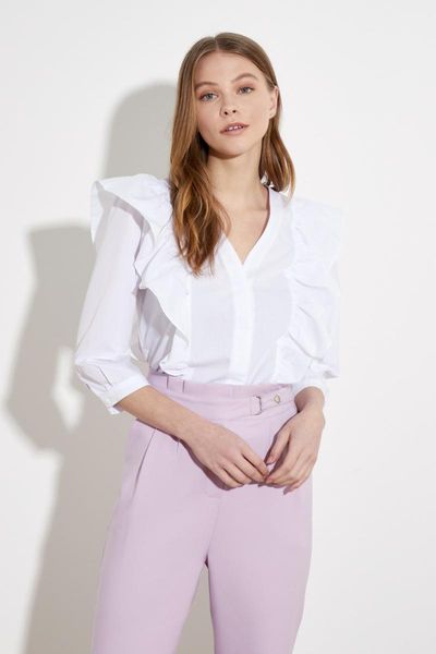 women's blouses & shirts trendyol frilly shirt twoss21go0380, White 
women's blouses & shirts trendyol frilly shirt twoss21go0380, White
