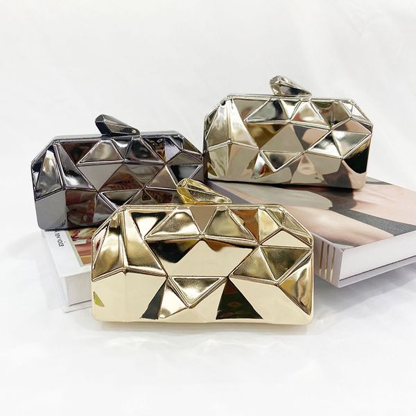 women's metal evening clutch wedding silver gold purses and handbags for party fashion small chain shoulder crossbody bag
women's metal evening clutch wedding silver gold purses and handbags for party fashion small chain shoulder crossbody bag