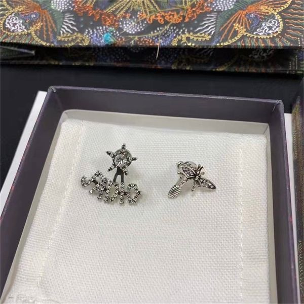 85% off factory clearance family high version star big diamond asymmetric earrings female used, Golden
85% off factory clearance family high version star big diamond asymmetric earrings female used, Golden