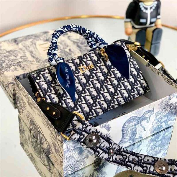 large-capacity handbagshandbag montantot 2021 winter new d home large capacity embroidered leather portable straddle shoulder handbag zlydes
large-capacity handbagshandbag montantot 2021 winter new d home large capacity embroidered leather portable straddle shoulder handbag zlydes