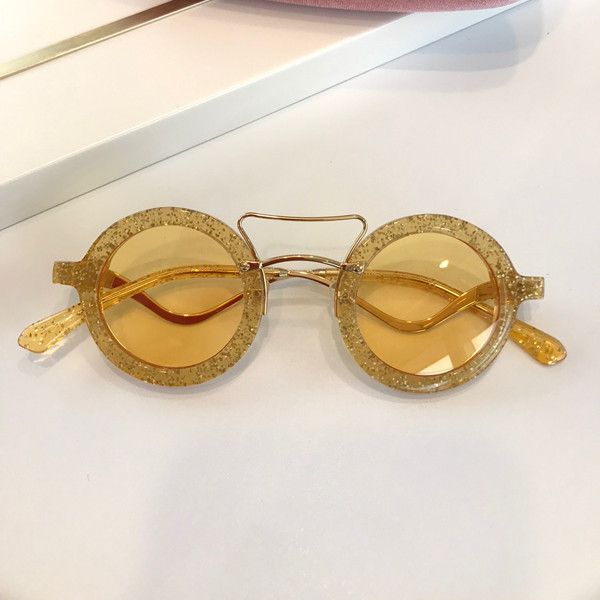 57rs new fashion sunglasses frameless glasses trend personality irregular frame eyewear summer style vu400 protection with case, White;black
57rs new fashion sunglasses frameless glasses trend personality irregular frame eyewear summer style vu400 protection with case, White;black