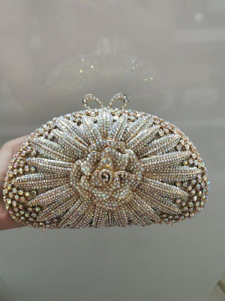 evening bags blooming rose flower diamond women bag gold champagne silver ab crystal ladies party wedding clutch purse female handbag
evening bags blooming rose flower diamond women bag gold champagne silver ab crystal ladies party wedding clutch purse female handbag