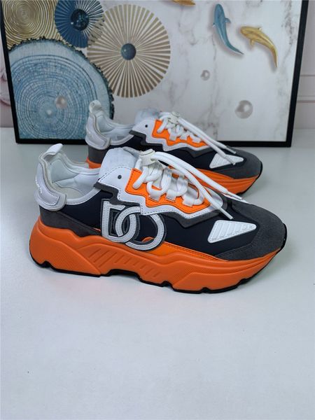 luxury designer daymaster trainers sneakers shoes low flat sorrento print white black orange leather trainers sneakers with box
luxury designer daymaster trainers sneakers shoes low flat sorrento print white black orange leather trainers sneakers with box