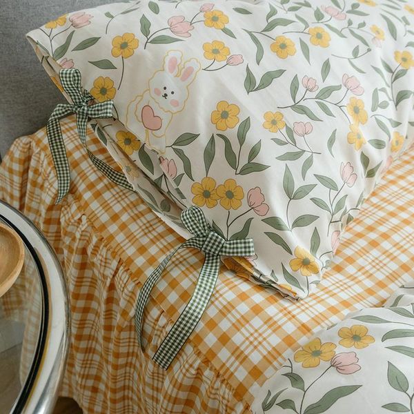 bedding sets small calico cotton bed skirt four-piece bowknot bedspread sheet rural girl is tasted home textile
bedding sets small calico cotton bed skirt four-piece bowknot bedspread sheet rural girl is tasted home textile