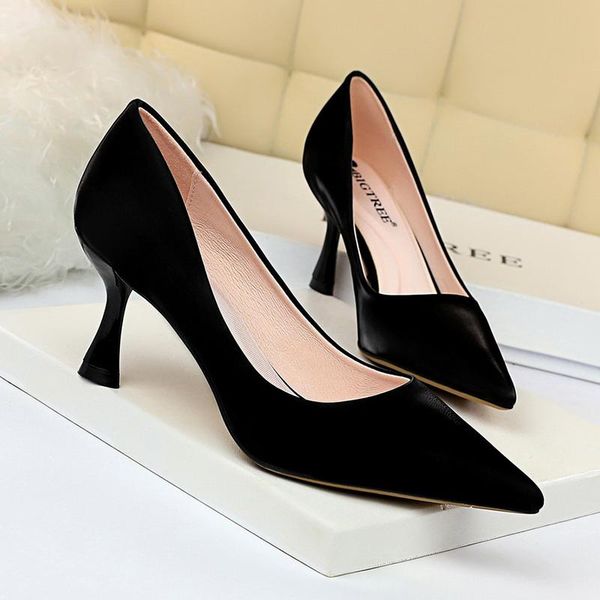 dress shoes fashion feminina pointed toe women thin heel heels wedding party big size, Black
dress shoes fashion feminina pointed toe women thin heel heels wedding party big size, Black