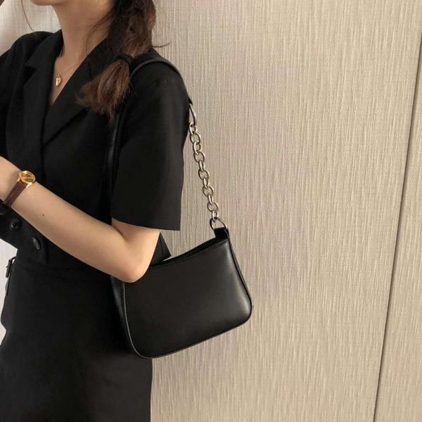 ins fried fire black stitching underarm bag stick street pu one shoulder hand women's fashion
ins fried fire black stitching underarm bag stick street pu one shoulder hand women's fashion