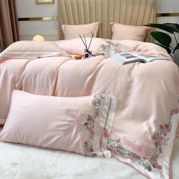 bedding sets girl's pink cute princess tencel embroidery four-piece summer silky bare sleeping bed cover
bedding sets girl's pink cute princess tencel embroidery four-piece summer silky bare sleeping bed cover
