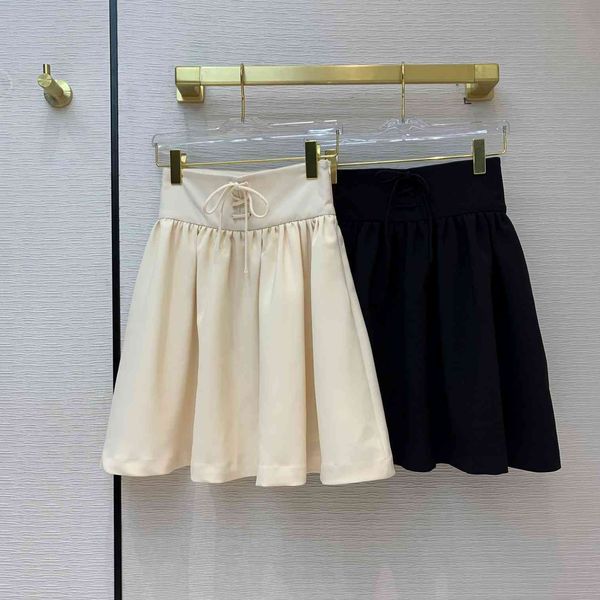 dress family d's elegant romantic versatile skirt in early spring sweet girlish style banded waist fold puffy short, White;black
dress family d's elegant romantic versatile skirt in early spring sweet girlish style banded waist fold puffy short, White;black