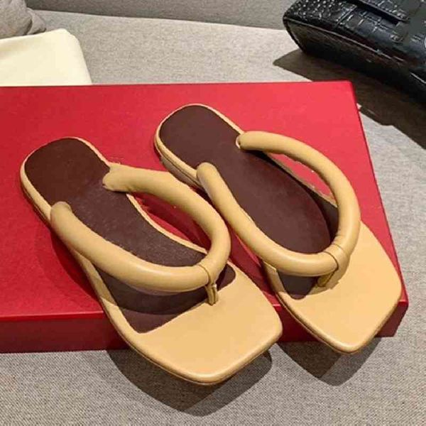 80% off shoes flip flops slippers leather shoes woman square toe slides casual women zapatos de mujer new soft open, Black
80% off shoes flip flops slippers leather shoes woman square toe slides casual women zapatos de mujer new soft open, Black