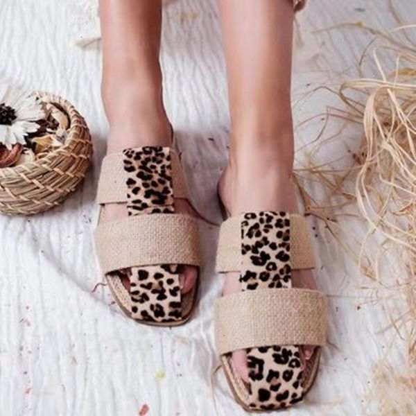 2021 new summer leopard print black fashion flats women large shoes casual beach ladies plus size slippers cwwk
2021 new summer leopard print black fashion flats women large shoes casual beach ladies plus size slippers cwwk