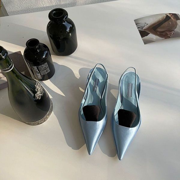 g shoes 2021 lettre bow noeud haut femmes piste toe bas pointu talon gladiaor sandales femme design chaussures mesh 35-40 mjj0002, Black
g shoes 2021 lettre bow noeud haut femmes piste toe bas pointu talon gladiaor sandales femme design chaussures mesh 35-40 mjj0002, Black