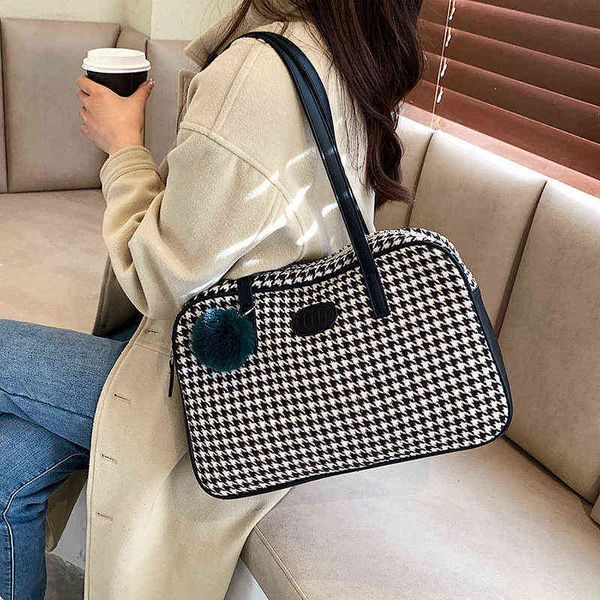 evening bags single shoulder 2021 winter fashion high-capacity bag women's simple thousand bird lattice armpit handbag
evening bags single shoulder 2021 winter fashion high-capacity bag women's simple thousand bird lattice armpit handbag
