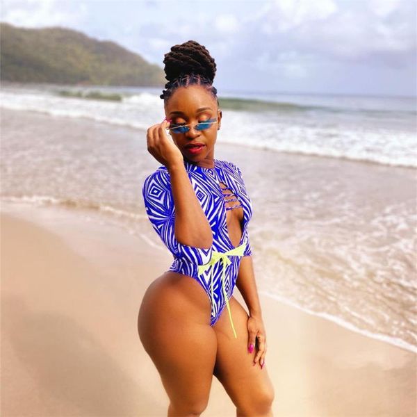 2021 blue hollow out skinny one piece swimsuit women middle-length sleeves high elastic swimming suit quick dry beach wear
2021 blue hollow out skinny one piece swimsuit women middle-length sleeves high elastic swimming suit quick dry beach wear