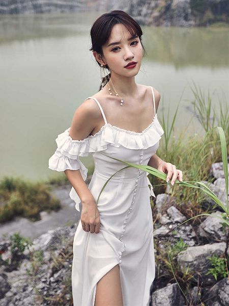 beach dress summer white red off the shoulder botton slit women boho sleeveless backless party dresses 210608, Black;gray
beach dress summer white red off the shoulder botton slit women boho sleeveless backless party dresses 210608, Black;gray