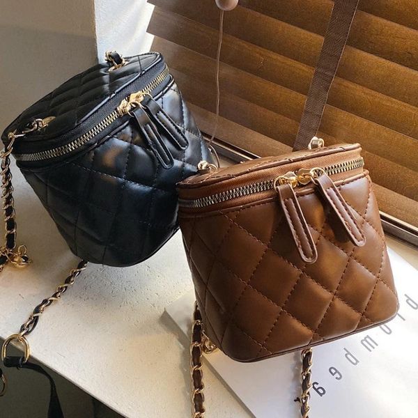 mini vintage leather pu women shoulder messenger bags 2021 embroidery crossboy handbags
mini vintage leather pu women shoulder messenger bags 2021 embroidery crossboy handbags