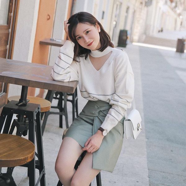 xiaoying jupiter long-sleeved blouse languid is lazy spring wind v-neck temperament striped sweater 2021 women's sweaters, White;black
xiaoying jupiter long-sleeved blouse languid is lazy spring wind v-neck temperament striped sweater 2021 women's sweaters, White;black