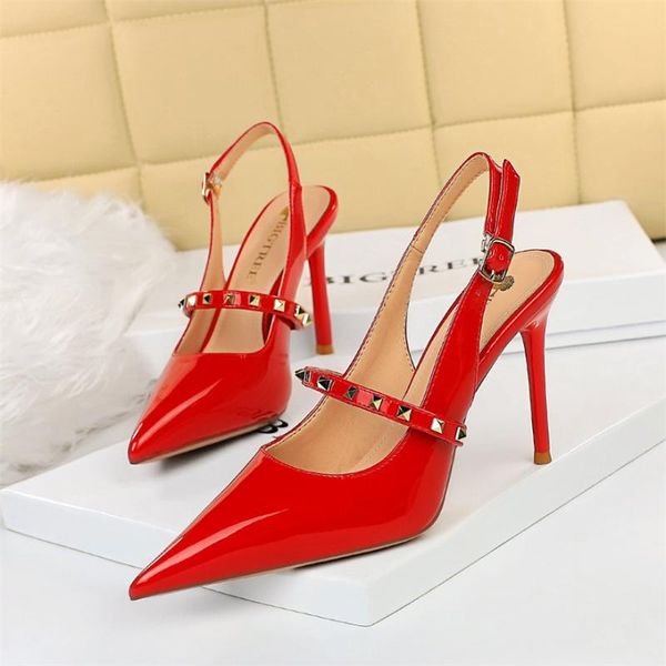 dress shoes 2021 autumn women soft leather slingback thin high heels ladies office fashion hollow pointy toe woman pumps sandals, Black
dress shoes 2021 autumn women soft leather slingback thin high heels ladies office fashion hollow pointy toe woman pumps sandals, Black