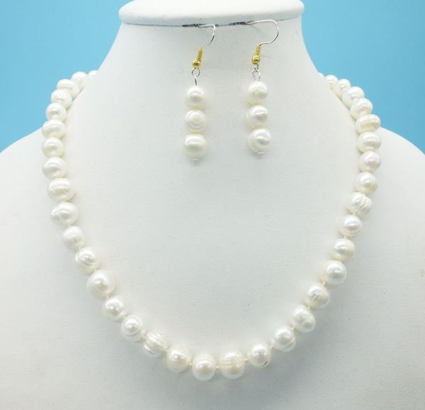 chokers exquisite, 9mm natural baroque seawater pearl necklace. give friend very beautiful gift 18", Golden;silver
chokers exquisite, 9mm natural baroque seawater pearl necklace. give friend very beautiful gift 18", Golden;silver