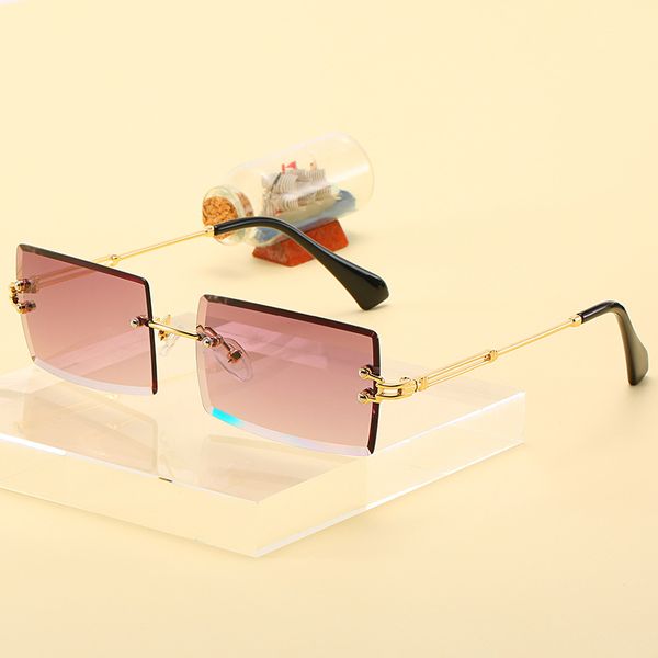 2021 retro small rectangle sunglasses metal frame ladies rimless square sun glasses for women summer style female uv400 green brown oculos, White;black
2021 retro small rectangle sunglasses metal frame ladies rimless square sun glasses for women summer style female uv400 green brown oculos, White;black