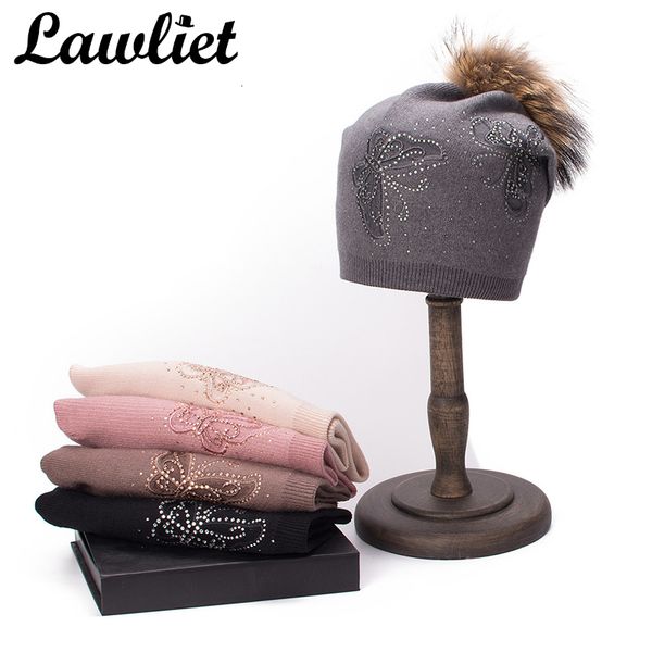 2021 new women hats winter real fur pom butterfly rhinestone cashmere wool beanies lady double layer knitted hat bonnet t8y1, Blue;gray
2021 new women hats winter real fur pom butterfly rhinestone cashmere wool beanies lady double layer knitted hat bonnet t8y1, Blue;gray