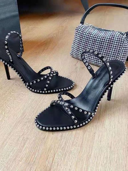vallu 2021 summer new high-heeled sandals, steel beads along the edge, fashionable and comfortable all-match female sandals, Black
vallu 2021 summer new high-heeled sandals, steel beads along the edge, fashionable and comfortable all-match female sandals, Black