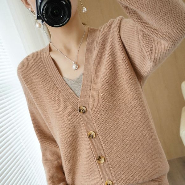 women's sweaters female cardigan knitted and crocheted with v-cleavage, autumn winter cardigan, wool knitted, loose sweater, plus size,, White;black
women's sweaters female cardigan knitted and crocheted with v-cleavage, autumn winter cardigan, wool knitted, loose sweater, plus size,, White;black