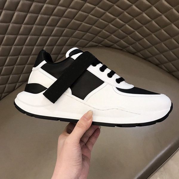 new fashion men sneaker casual shoes show style real leather stripes shoe fashion casual shoes trainer for man with box quality, Black
new fashion men sneaker casual shoes show style real leather stripes shoe fashion casual shoes trainer for man with box quality, Black