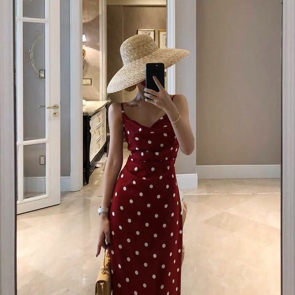 2021 new spring summer woman dot tank casual satin camisole female home beach es v-neck camis 56h4, Black;gray
2021 new spring summer woman dot tank casual satin camisole female home beach es v-neck camis 56h4, Black;gray