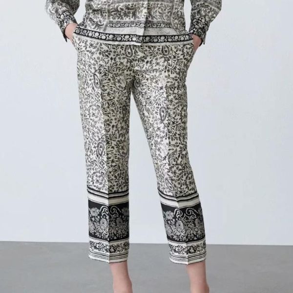 women's pants & capris 2021 black print cigarette women vintage high waist back elastic summer pant chic pocket zip casual female long, Black;white
women's pants & capris 2021 black print cigarette women vintage high waist back elastic summer pant chic pocket zip casual female long, Black;white