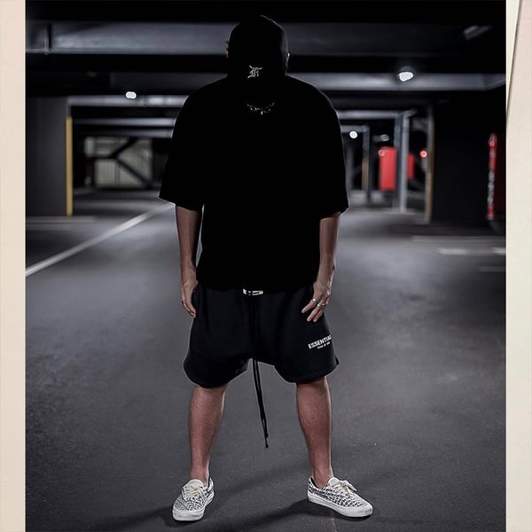 checked fog essentials double line loose casual drawstring high street men's and women's shorts 2020 summer tide, Black
checked fog essentials double line loose casual drawstring high street men's and women's shorts 2020 summer tide, Black