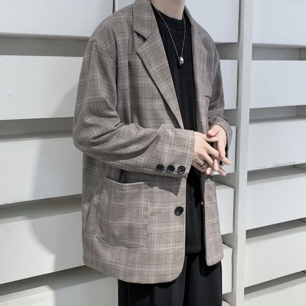 2021 spring plaid blazer men's fashion retro business casual men streetwear suit jacket mens social s-xl dbmq, White;black
2021 spring plaid blazer men's fashion retro business casual men streetwear suit jacket mens social s-xl dbmq, White;black