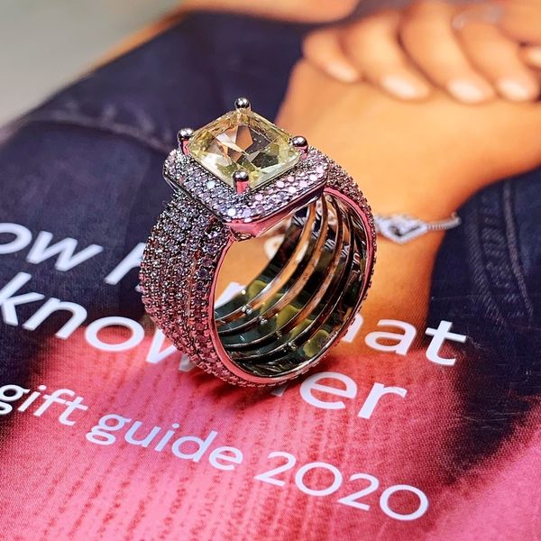 designer women rings2021new fashion clear zircon rings for women girls gifts female engagement wedding cz crystal ring qnzd, Golden;silver
designer women rings2021new fashion clear zircon rings for women girls gifts female engagement wedding cz crystal ring qnzd, Golden;silver