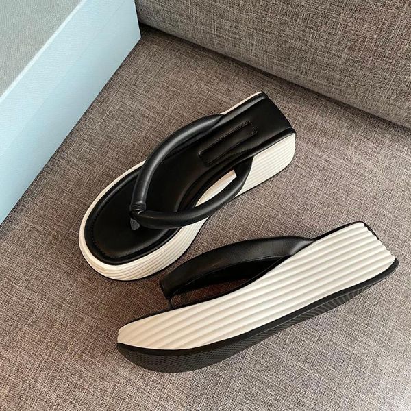 slippers 2021 summer round toe women fashion genuine leather thick bottom flip flops comfort shoes high heels, Black
slippers 2021 summer round toe women fashion genuine leather thick bottom flip flops comfort shoes high heels, Black