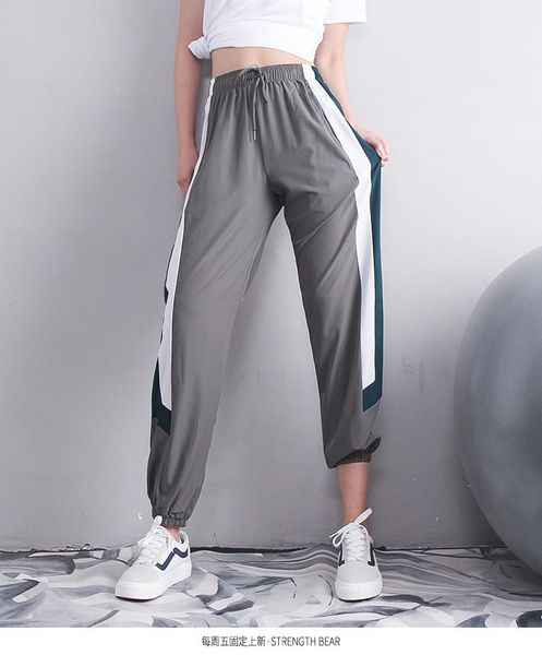 yoga outfits women fitness thin sports pants korean version color matching loose tie straight-leg fast dry outer wear outdoors running, White;red
yoga outfits women fitness thin sports pants korean version color matching loose tie straight-leg fast dry outer wear outdoors running, White;red