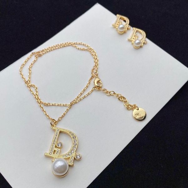 luxury designer fashion necklace d family pearl letter cd diamond earrings female love dijia earrings jewelry, Red;brown
luxury designer fashion necklace d family pearl letter cd diamond earrings female love dijia earrings jewelry, Red;brown